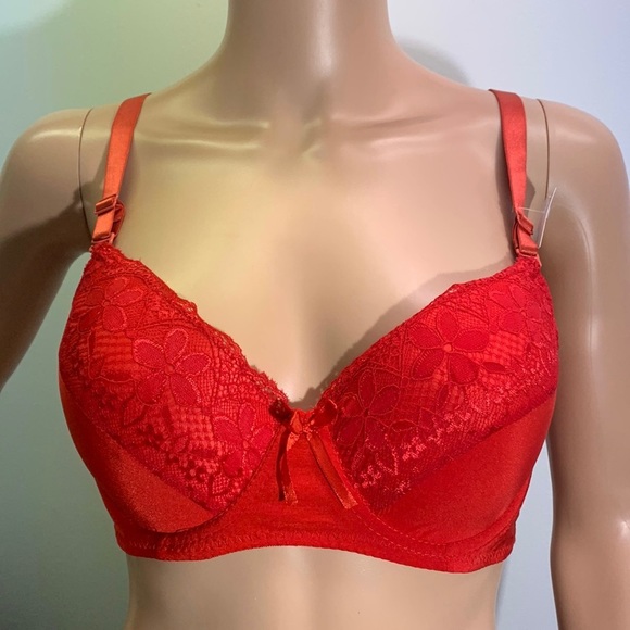 Other - 💚3/$20 🔥New cute red bra size 36D